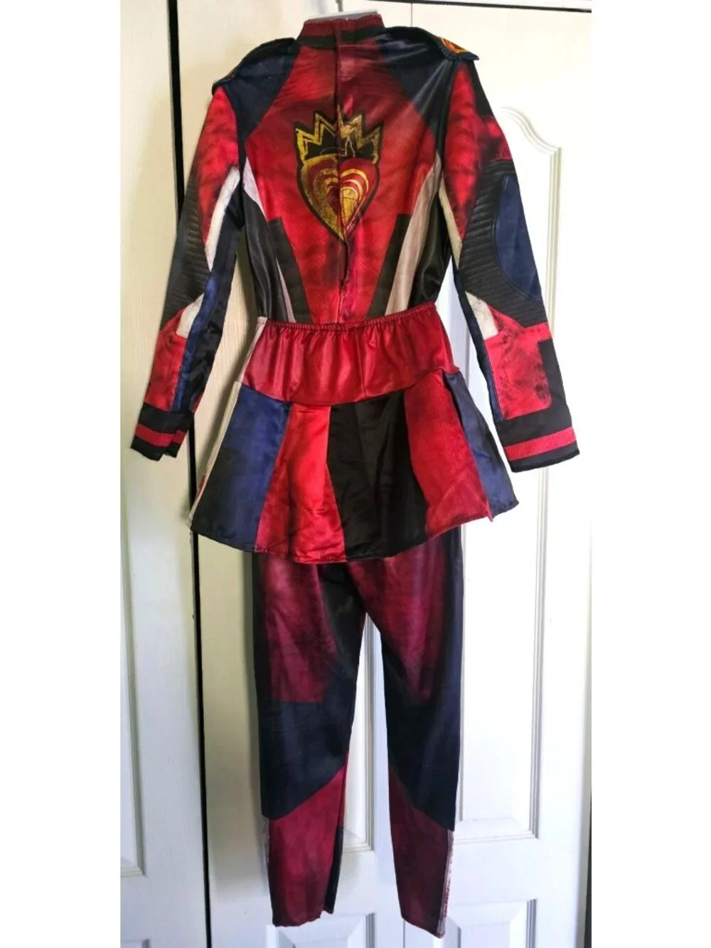 Descendants Evie Deluxe Costume Girls 7-8 Jumpsuit Skirt Gloves Disguise Disney